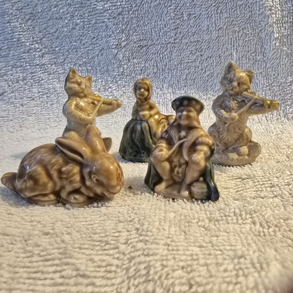 Vintage Ceramic Red Rose Animal Figurines